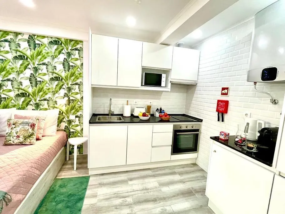 New-Romantic Studio Near The Beach! Paco de Arcos Portugal